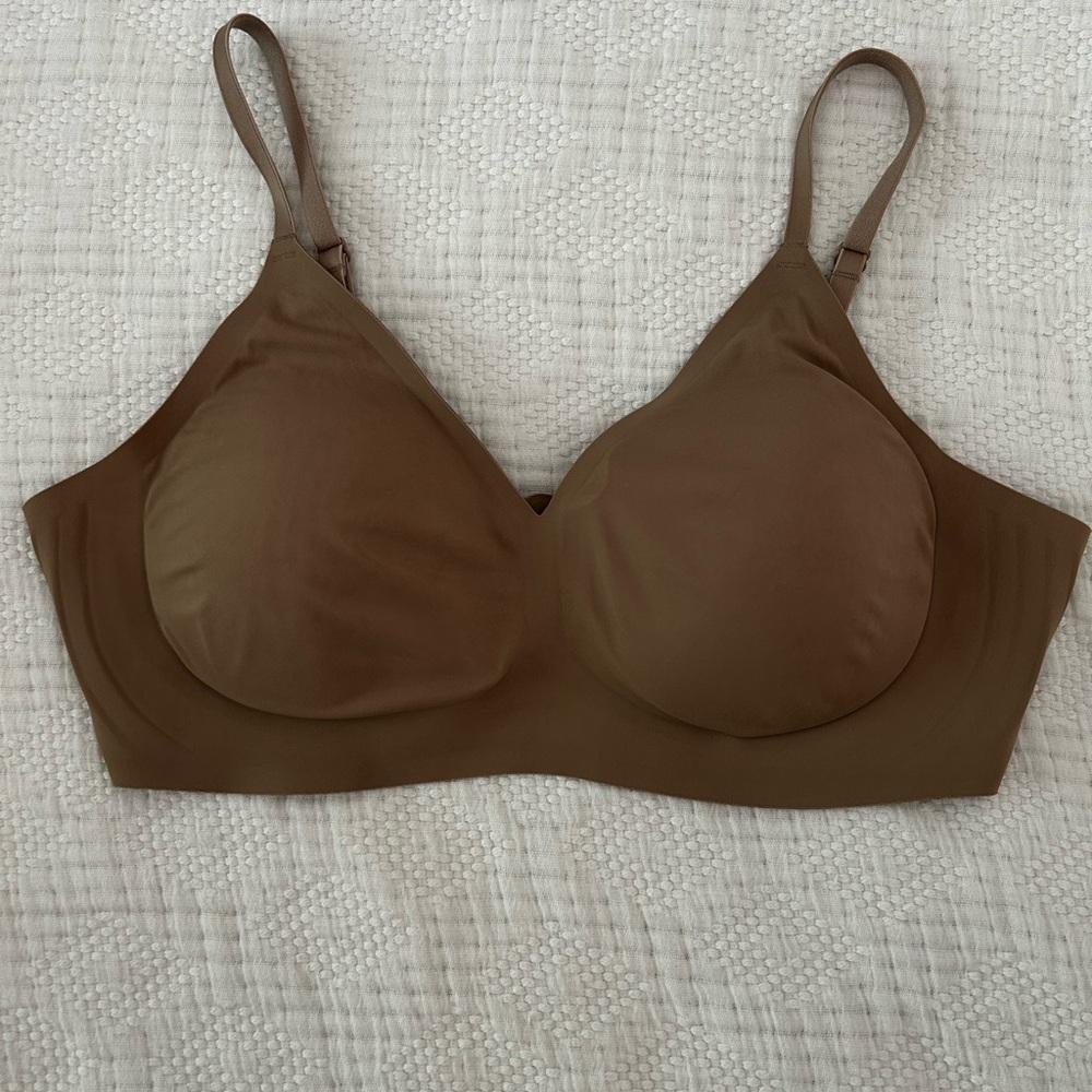 Beige T-Shirt Bra with no underwire and Molded Cups